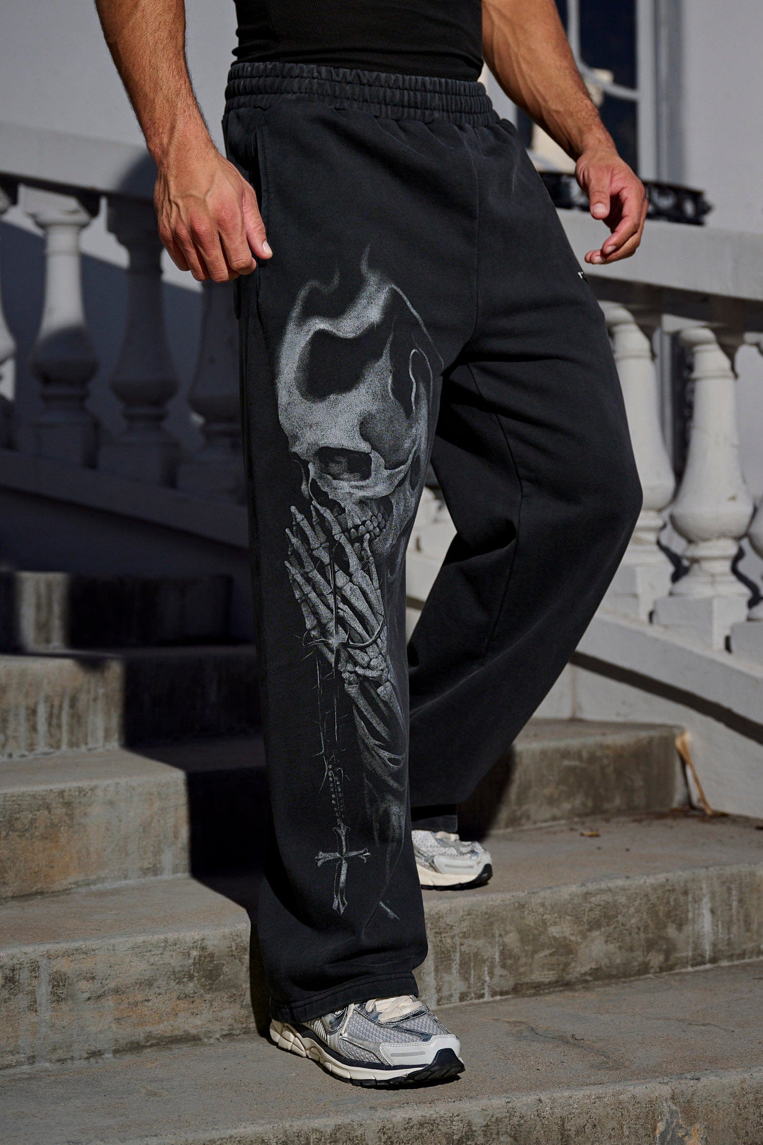 2125 - Divine Sweats - Image 3